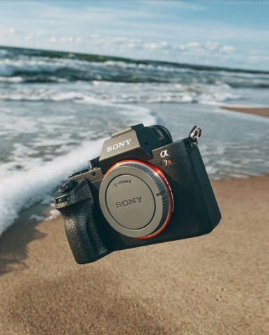 Розыгрыш  Sony A7R2